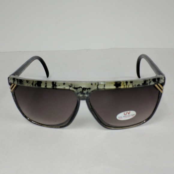 NWOT True Vintage 90's Acetate frame Lady's Fashion Sunglasses w/top bar design